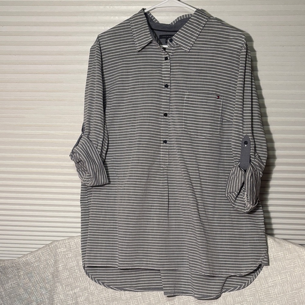 Tommy Hilfiger Half- Button-Down Shirt